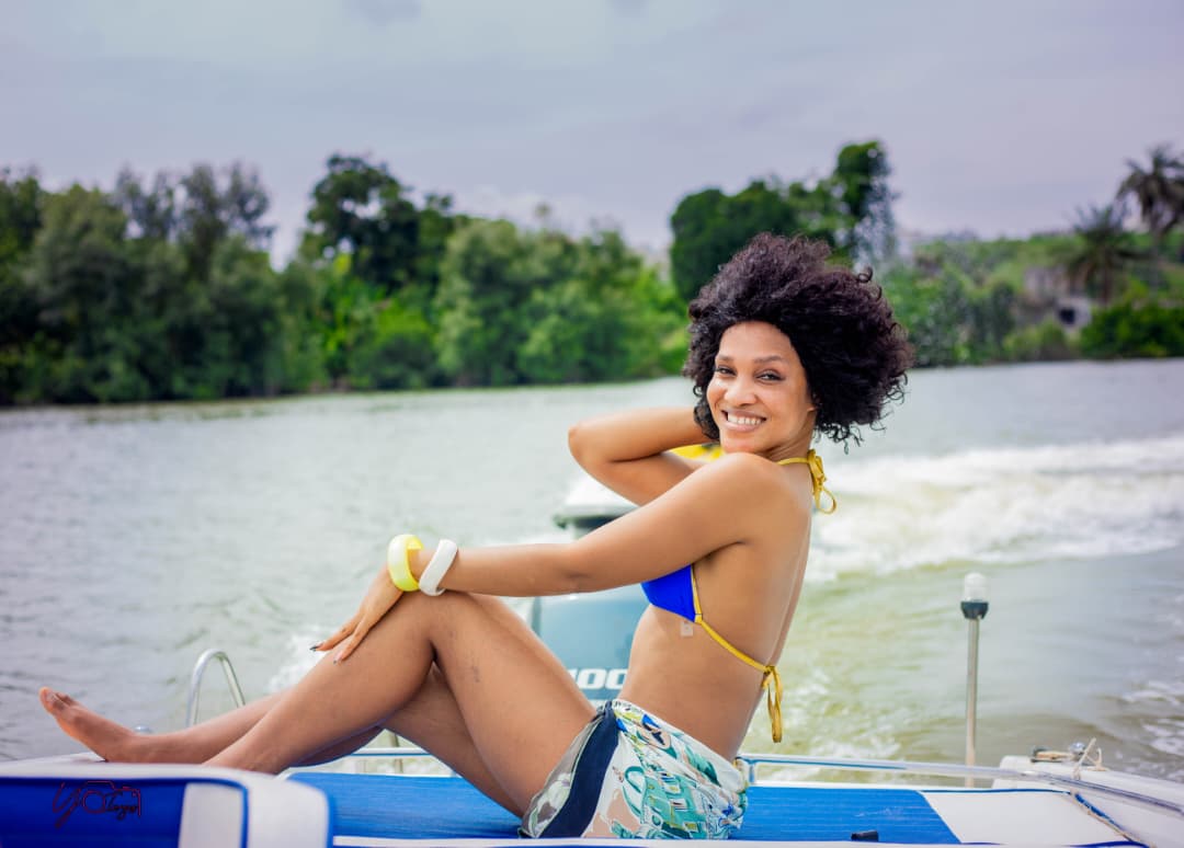 Balade en bateau champagne lagune Bingerville